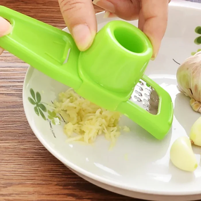 1-Piece Multifunctional Manual Garlic Crusher - Image 4